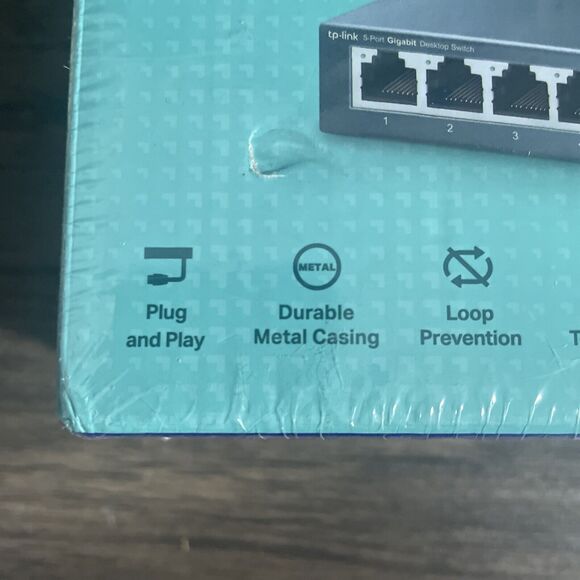 TP-Link TL-SG105 5-Port Gigabit Ethernet 1000Mbps Desktop Switch - NEW SEALED - Picture 4 of 9